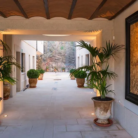 Apartmán Florinda De La Cava - 7 *